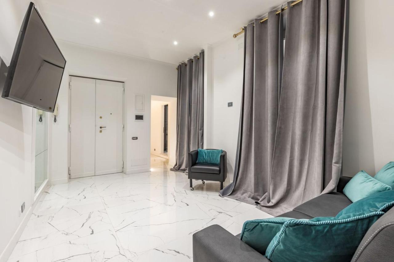 רומא Trevi Luxury Apartment Jacuzzi מראה חיצוני תמונה